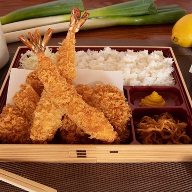 株式会社デザインヒルズが撮影した「料理、企業、不動産撮影」の写真