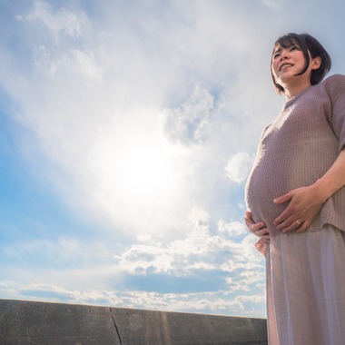 高木勇斗が出張撮影した「マタニティフォト」の家族写真