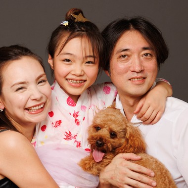 松井シンジが撮影した「写真館スタイル」の写真