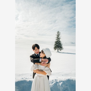 須田桃加が撮影した「美瑛前撮り撮影」のウェディングフォト