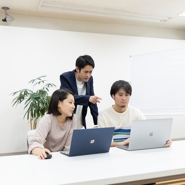 森岡　史仁が撮影した「ビジネスポートレート・インタビュー等」の写真