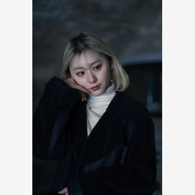 山中菜摘が撮影した「女性ポートレート」の写真