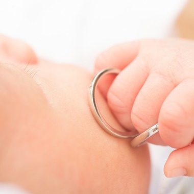 写楽堂が出張撮影した「ニューボーン＆お宮参り」の家族写真