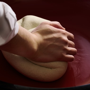 植田 友樹が撮影した「手打ち蕎麦の調理風景」の写真