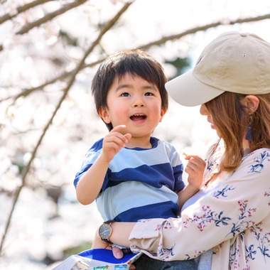 Lightgraphyが撮影した「桜の季節の親子フォト」の写真