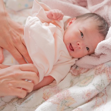 高木勇斗が出張撮影した「赤ちゃん」の家族写真