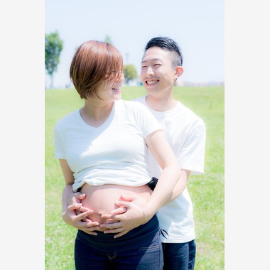 Studio Lightningが撮影した「公園でのマタニティフォト」の写真