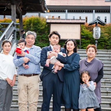 山下　剛が出張撮影した「お宮参り撮影」の家族写真