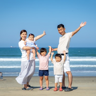 高橋 千尋が出張撮影した「海」の家族写真