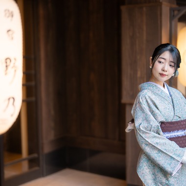 ARUKU PHOTOが撮影した「浅草寺周辺での記念撮影」の写真