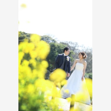 Photo taken by STUDIO AQUA - outdoor pre wedding photos