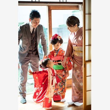 合名会社西出健太郎事務所が撮影した「七五三」の写真