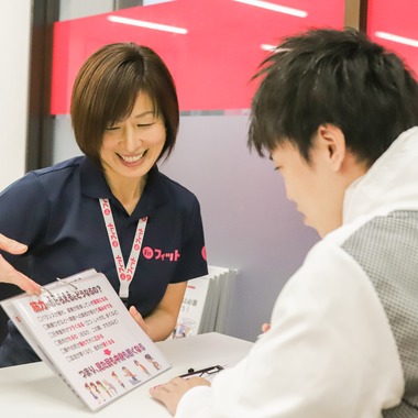 腰山大雅が撮影した「スポーツジム・ワイナリー・ダンスカンパニー」の写真