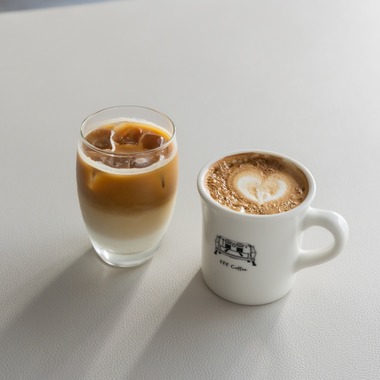 株式会社Ervaが撮影した「カフェ内観＆メニュー撮影」の写真