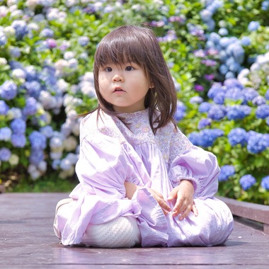 naru2photoが出張撮影した「みんな紫陽花色の衣装で。」の家族写真