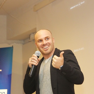 渡邉博海が撮影した「ビジネスコンベンション」の写真