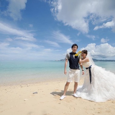 Photo taken by Avenir - Beach Photo wedding