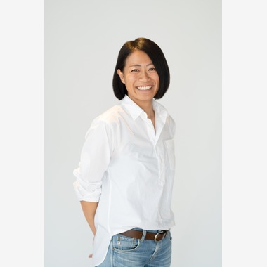 曽川拓哉が撮影した「バックペーパーを使ったビジネスポートレート」の写真