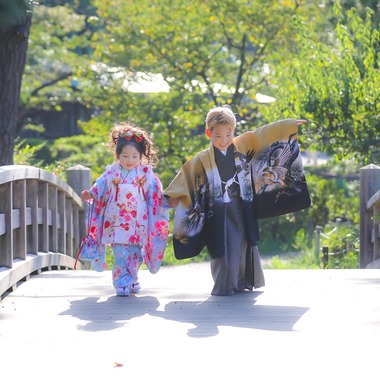 高橋 透（Coo&Sea STUDIO代表）が出張撮影した「七五三フォト＠横浜」の家族写真
