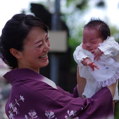 黒沢　茂が出張撮影した「お宮参り」の家族写真