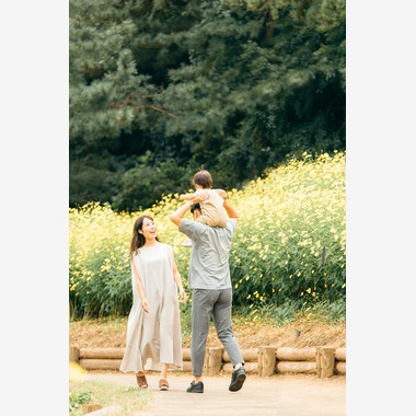 勝俣遥子が出張撮影した「ファミリーフォト」の家族写真