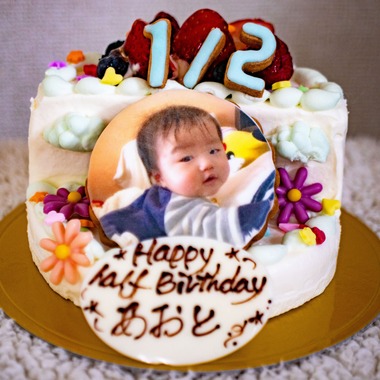 岩坪眞一郎が出張撮影した「誕生日記念撮影」の家族写真