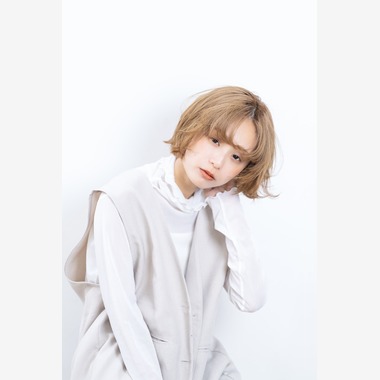 大對敏嗣が撮影した「サロン×広告撮影」の写真