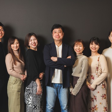 松井シンジが撮影した「グループ・チーム・タスクフォース」の写真