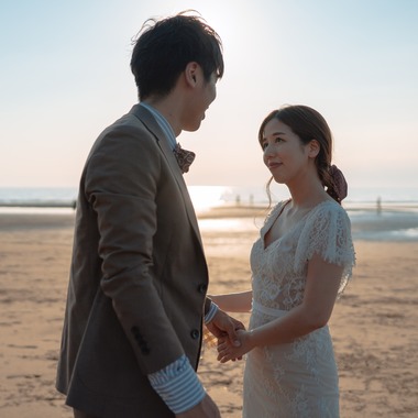 フォトグラファー笹が撮影した「香川県 父母ヶ浜 前撮り」のウェディングフォト