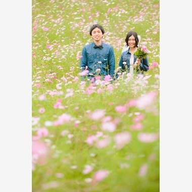 KISA photographyが撮影した「コスモス畑フォトウェディング」のウェディングフォト