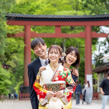 大森光太郎・K-PHOTOが出張撮影した「成人式撮影」の家族写真