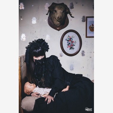 KIRAが撮影した「ファッションブランド作品撮り」の写真