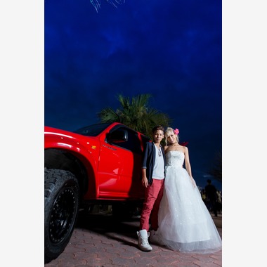 琉球幻想写真ウェディングフォト沖縄が撮影した「限定一組の花火大会プレミアムプラン」の写真