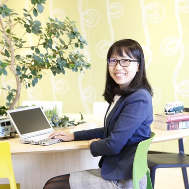 村田わかな広告写真が撮影した「会社案内」の写真