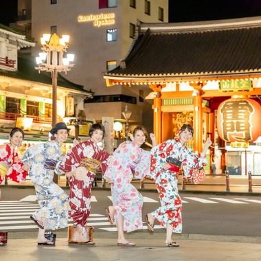 踊るカメラマンAKIRAが出張撮影した「お着物撮影」の家族写真