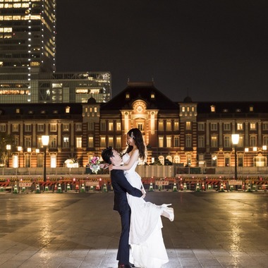 24to Produceが撮影した「東京駅ナイトフォト」のウェディングフォト