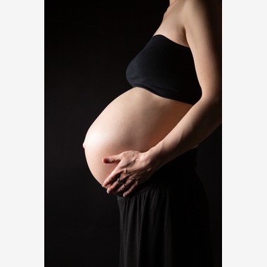 眞田 厚司が出張撮影した「マタニティ」の家族写真