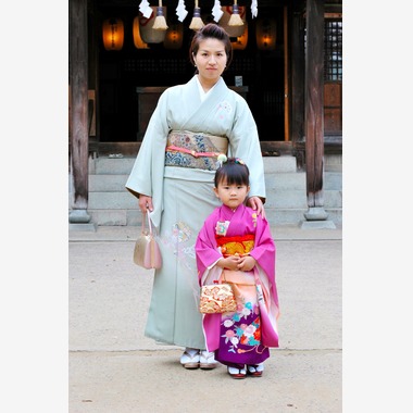 Design studio lumière（井上 敦仁）が撮影した「七五三お参り」の写真