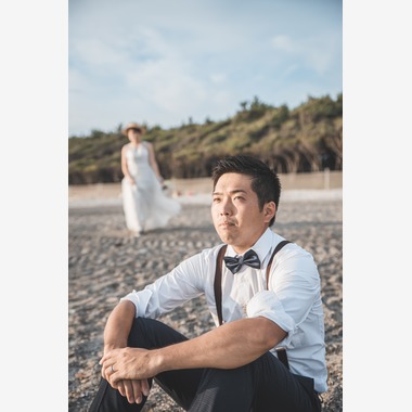 山下　剛が撮影した「海岸でのウェディングフォト」の写真
