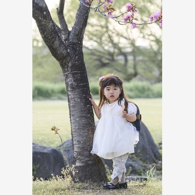 photoYoshitakeが出張撮影した「公園にて」の家族写真