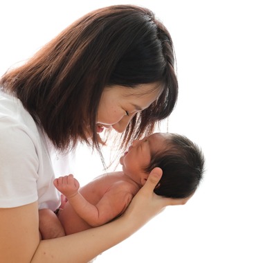 アラタンホヤガが撮影した「ニューボーンフォト」の写真