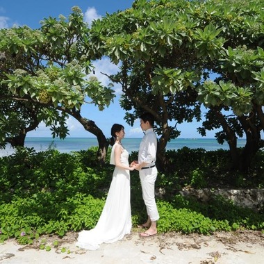 Photo taken by Avenir - Beach Photo wedding