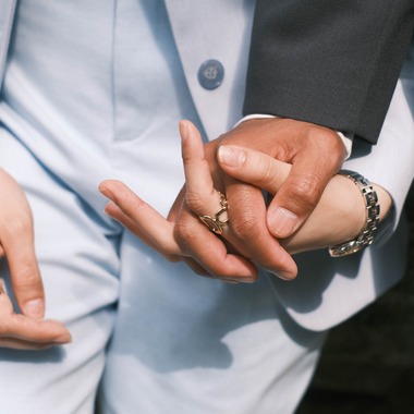 Photo taken by Kanae Suzuki - Couple photo in Kyoto with cherry blossoms in full bloom