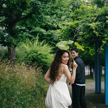 Photo taken by uno e creative act. - A love story photo of just the two of you captured in the city