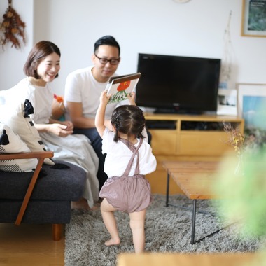 出張撮影HUG TIMEが撮影した「家族写真〜ご自宅にて〜」の写真