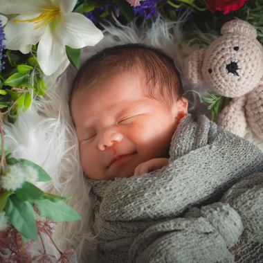 PHOTO 104が出張撮影した「ニューボーンフォト」の家族写真