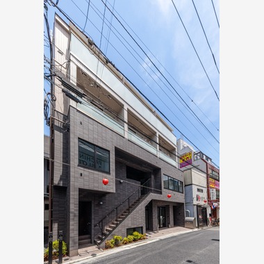 中村一人が撮影した「新築竣工写真；テナントビル（賃貸住戸あり）」の写真