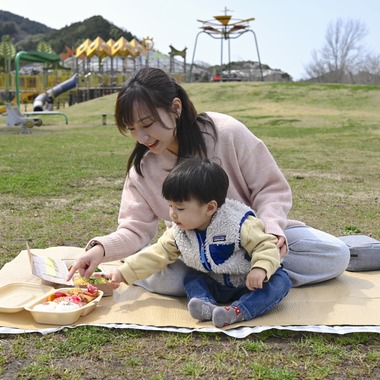 小野和也が撮影した「家族みんなでピクニック」の写真