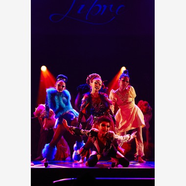 アドネフォトが撮影した「ダンス」の写真