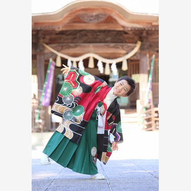 出張撮影　FotoMatograph　間藤　恒が出張撮影した「20.10.26-横山様　熊野神社」の家族写真